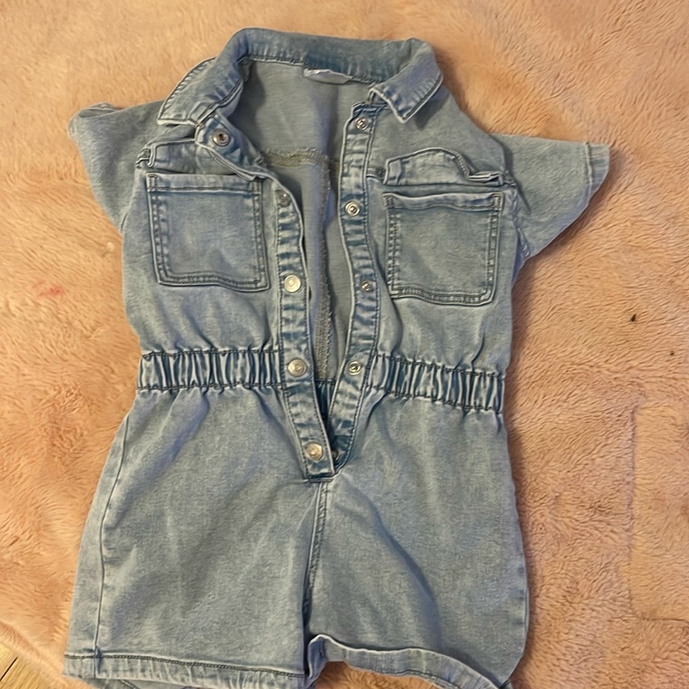 Girls clothes
